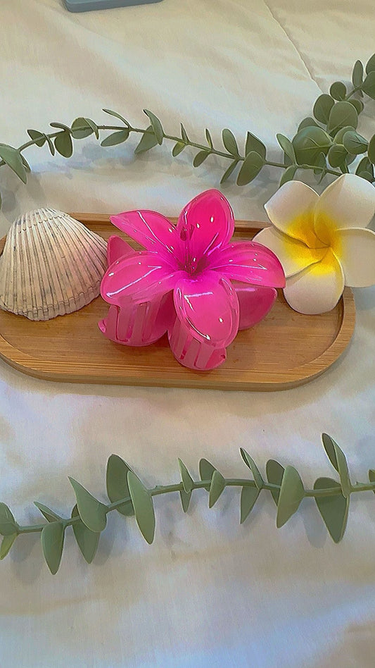 pink flower claw clip